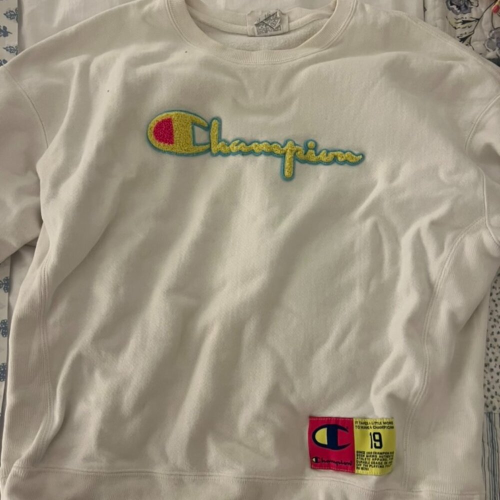 Large fitted champion crew neck crewneck